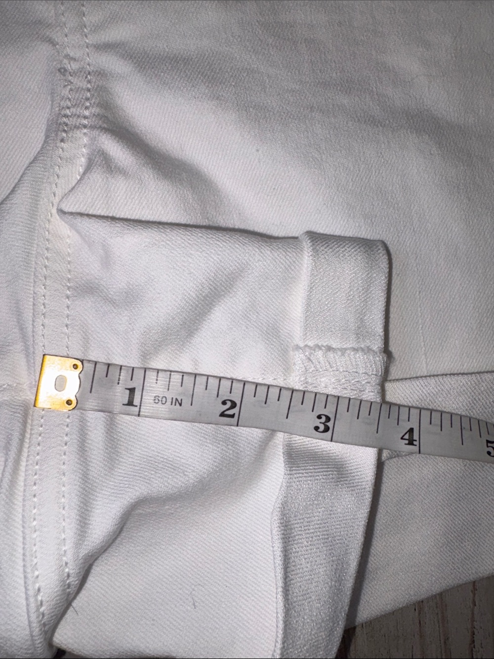 Old Navy High-rise White Denim Rolled Cuff Shorts Plus Size 24 - Picture 5 of 13
